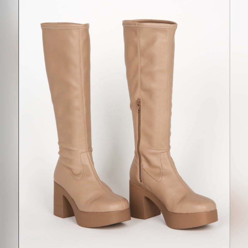 INTENTIONALLY BLANK MARZ BOOT IN TAUPE
